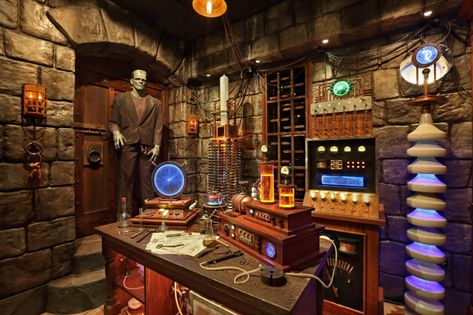 Frankenstein's Lab — Radiance Lightworks Halloween Laboratory, Frankenstein Lab, Steam Punk Aesthetic, Diy Frankenstein, Mad Scientist Halloween, Mad Scientist Lab, Science Room, Frankenstein Art, Escape Room Puzzles