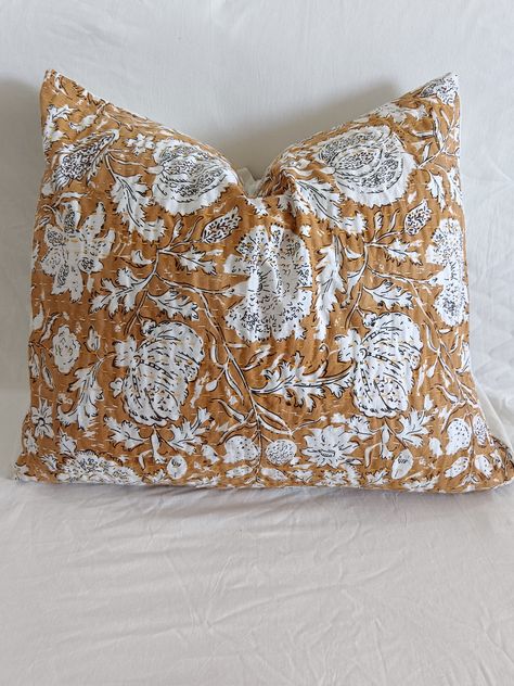 Pillow Shames, Traditional Pillows, Kantha Work, Pattern Pillow, Kantha Throw, Hand Block Print, Cover Pillow, Block Printing, Kantha Quilt