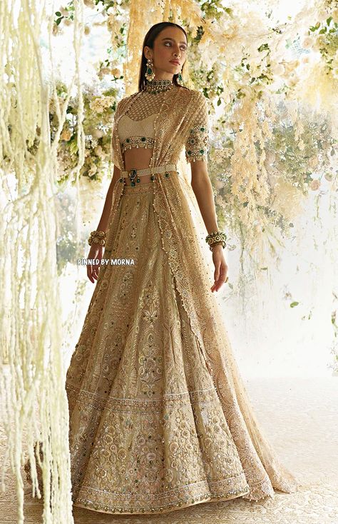 Tarun Tahiliani - India 🇮🇳 Tarun Tahiliani Gown, Classy Engagement Dress, Tarun Tahiliani Lehenga, Tarun Tahiliani Bridal, India Wedding Dress, Western Lehenga, Indian Dresses For Women, Gold Lehenga, Designer Bridal Lehenga Choli