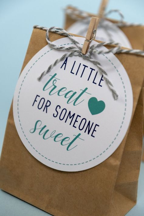 Chocolate Gifting Ideas, Secret Friend Gift Ideas, Thank You Gift, Chocolate Gift Ideas, Diy Treat Bag, Secret Friend, Secret Sister, Secret Pal, Free Printable Tags