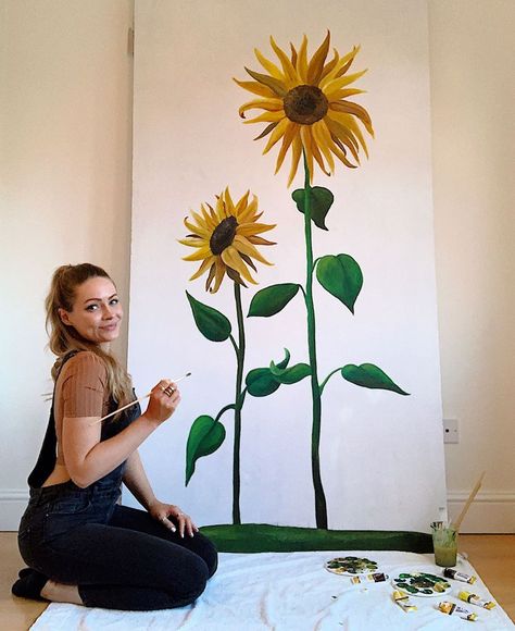 Sunflower Installation Art, Mural Sunflower, Sunflower Mural, Room Murals, Painted Mural, Sunflower Artwork, Garden Fence Art, Giant Sunflower, Fence Art