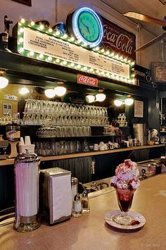 Vintage Ice Cream Parlor on Pinterest | Ice Cream Parlor, Vintage ... 1950 Diner, 1950s Diner, Public Enemies, 50s Diner, Soda Shop, Vintage Diner, Retro Diner, American Diner, Ice Cream Parlor