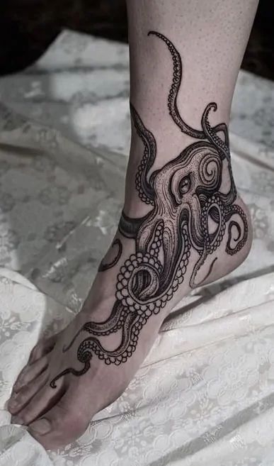 What Does An Octopus Tattoo Mean? Octopus Tattoos, Geometric Tattoos, Polynesian Tattoos, Octopus Tattoo Sleeve, Kraken Tattoo, Octopus Tattoo Design, Tattoo Dotwork, Octopus Tattoo, Japanese Sleeve