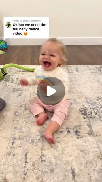 Cutekids on Instagram: "She even started dancing before the sound came in 😭🥰  🎥TT/martynicole  #cutebaby #adorable #dancingbaby #babiesofinstagram" Baby Dancing Video, Babies Dancing, Baby Dancing, Baby Dance, Painters Palette, Dancing Baby, Fun With Kids, Skincare Routines, 5 O Clock Somewhere