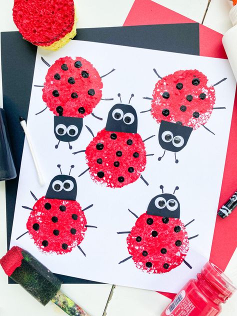 Insect Crafts For Kids, Paper Flower Crafts For Kids, Flower Crafts For Kids, Ladybug Craft, Paper Flowers Backdrop, Flowers Backdrop, Caterpillar Craft, Crafts For Kids Paper, Crafts For Preschoolers