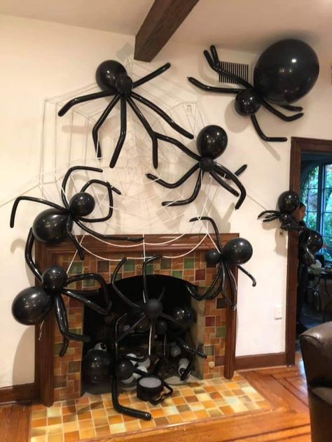 Indoor Halloween Ideas Diy, Halloween Party Decor Diy Indoor, Balloon Spiders Halloween, Haloween Decoracion Diy Outdoor, Balloon Decorations Halloween, Halloween Party Picture Backdrop, Halloween Photobooth Diy, Hallowen Decoraciones Diy, Balloon Halloween Decorations