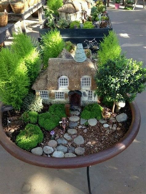 Fairy Garden Accessories,  Fairy Garden Supplies Wholesale,  What Is a Fairy Garden #FairyGardenIdeas #GardenIdeas #Gardening Kaktus Dan Sukulen, Fairy Garden Ideas, Fairy Garden Designs, Faeries Gardens, Mini Fairy Garden, Fairy Garden Houses, Garden Terrarium, Diy Fairy, Fairy Garden Diy