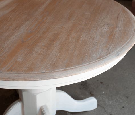 How to Bleach Furniture the Easy Way - A Well Purposed Woman Bleached Dining Room Table, White Washed Oak Table, Bleach Furniture Before And After, Bleach Furniture, Bleaching Furniture, Wood Bleaching, Wood Bleach, Whitewashed Oak, Old Kitchen Tables