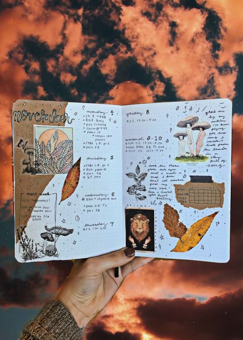 Fall Journal Aesthetic, Fall Scrapbook Ideas, Fall Journal Ideas, Fall Journaling, Scrapbook Spreads, Fall Junk Journal, Autumn Scrapbook, Fall Journal, Journal Weekly Spread