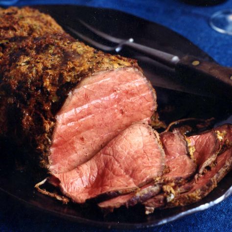 To showcase deeply flavorful grass-fed beef, butcher-shop owners Jessica and Josh Applestone make a simple roast beef using any number of cuts, includ... Christmas Roast, Game Recipes, Roast Beef Recipes, Rib Roast, Insta Pot, Prime Rib, Roast Recipes, Grass Fed Beef, Roasts