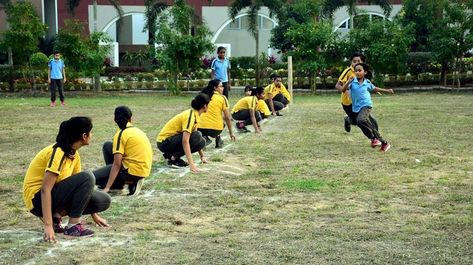 Kho Kho is a game of agility, dexterity, alertness, stamina and it helps develop a team spirit. Girls of SIRS practice Kho Kho to make their team stronger and better. The game marks its origin from Maharashtra in ancient times; it was played on 'raths' or chariots, and was known as Rathera. Kho Kho Game Images, Kho Kho Game, Pink Clouds Wallpaper, Indians Game, Childhood Photography, Residential School, Clouds Wallpaper, Residential Schools, Childhood Games