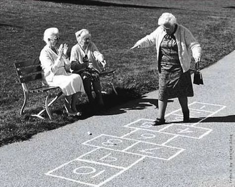 'without deviation from the norm, progress is not possible' (frank vincent zappa) Bukowski, Paulo Coelho, Photo Woman, Never Too Old, Foto Vintage, Young At Heart, Old Age, صور مضحكة, Jolie Photo