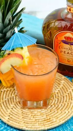 Peach Crown Drinks Recipes, Crown Royal Recipes, Crown Royal Peach, Drink Video, Peach Drink, Crown Royal Drinks, Peach Beach, Beach Drink, Drinks Summer