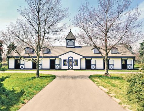 Building Your Dream Horse Barn | Horse Journals Luxury Horse Barns, Horse Stables Design, Equine Stables, Boarding Facility, Horse Barn Ideas Stables, Horse Barn Designs, Dream Horse Barns, Car Barn, Farm Layout