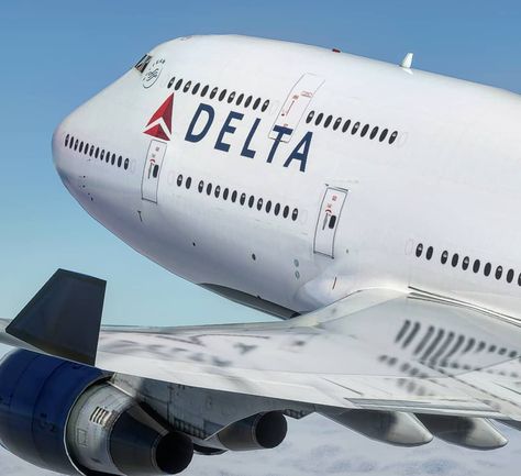 Flight Simmer on Instagram: “The iconic Jumbo 747-400 profile Microsoft Flight Simulator 2020 #flightsimulator #flightsimulator2020 #spotting #Planespotting #avgeeks…” Microsoft Flight Simulator 2020, Microsoft Flight Simulator, 747 400, Flight Simulator, Boeing 747, Microsoft, Flight, Queen, On Instagram