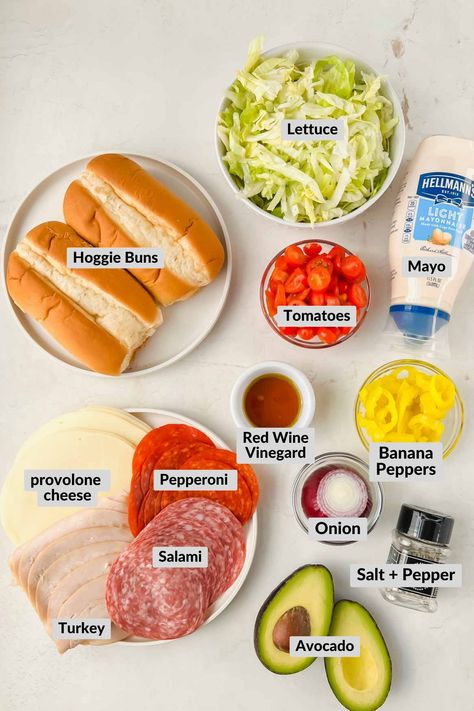 Grinder Sandwich Recipe, Italian Grinder Sandwich, Italian Sandwich Recipes, Cold Cut Sandwich, Italian Grinder, Hoagie Sandwiches, Cold Sandwich Recipes, Grinder Sandwich, Sub Sandwich