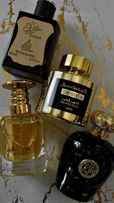 Black Perfume, Oud Perfume, Best Fragrance For Men, Perfume Display, Perfume Bottle Design, Fragrances Perfume Woman, Perfume Floral, Perfume Collection Fragrance, Celebrity Perfume