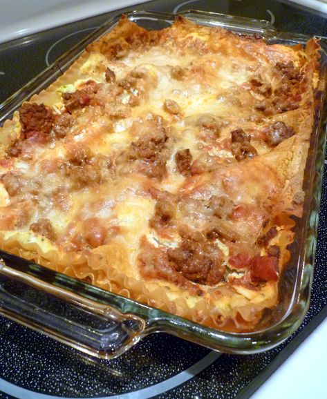 Lazy-Day Overnight Lasagna | For more info: www.patitudes.bl… | Flickr Overnight Lasagna Recipe, Overnight Lasagna, Kid Dinners, Lasagna Recipe With Ricotta, Lazy Lasagna, Graduation Food, Yummy Pasta, Kitchen Favorites, Easy Lasagna Recipe