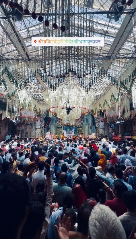 Bakebiharilal Photo Vrindavan, Mero Vrindavan Gate, Banke Bihari Vrindavan Snap, Vrindavan Captions For Instagram, Vrindavan Instagram Story, Gopi Dress Vrindavan Aesthetic, Vrindavan Snap, Vrindavan Photo, Vrindavan Images