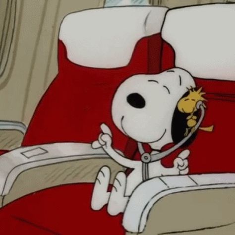 musical snoopy 🎶🎵 Daily snoopy content 💕 Follow@snoopy.loves.you._ DM For credit or removal #snoopygram #schulz #snoopythailand #snoopylove #snoopyjapan #snoopygrams #ilovesnoopy #snoopyfan #snoopylovers #snoops #snoopyandwoodstock #snoopymania #snoopylover #snoopymuseum #peanutslover #snoopylife #snoopydogg #snoopyfans #snoopyandfriends Snoopy Music Pfp, Snoopy Aesthetic Pfp, Snoopy With Music, Listen To Music Cartoon, Snoopy Pfp Aesthetic, Snoopy Profile Picture, Snoopy Smiling, Snoopy Listening To Music, Snoopy Working