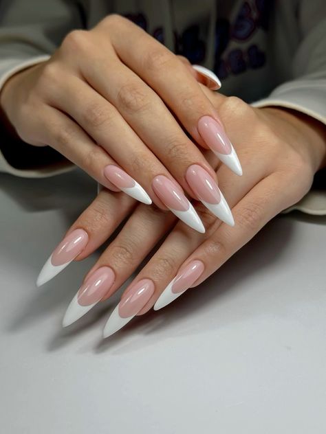 Nails For Big Hands, Bermuda Nails, French Tip Stiletto Nails Long, Long Acrylic French Tip, French Stiletto Nails Design, Gelx Apres Nails, Stiletto Nails French Tip, French Tip Stiletto Nails, Rounded Stiletto Nails