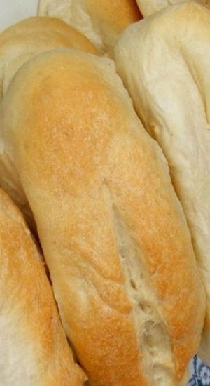 Hoagie Buns, Homemade Buns, Loaves Of Bread, Grandmothers Kitchen, Hoagie Rolls, Biscuit Rolls, Breads & Buns, Muffin Bread, Bread Roll