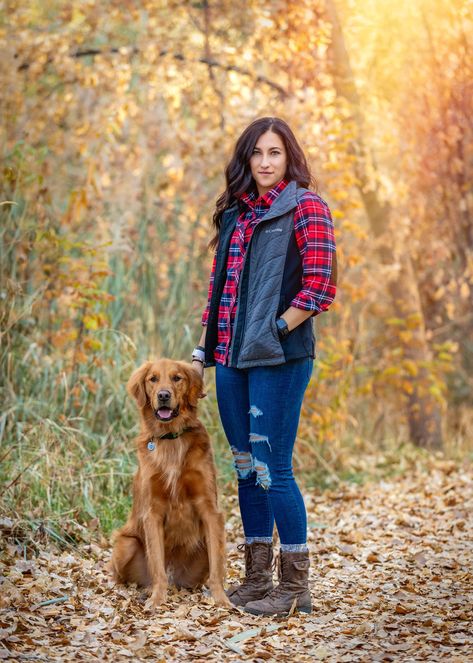 Dog And Human Fall Photos, Fall Dog And Owner Photoshoot, Portrait With Dog Ideas, Mommy And Dog Photo Shoot, Girl Photoshooting Ideas With Dog, Mom Dog Photoshoot, Mom And Dog Photoshoot Fall, Professional Photos With Dogs, Fall Photo Shoot With Dogs