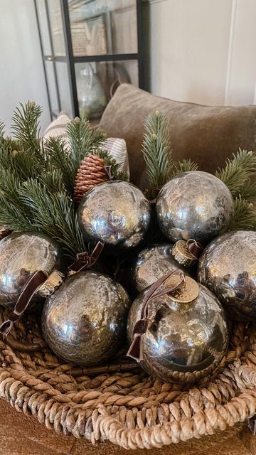 Glass Ornaments Diy, Mercury Glass Christmas Tree, Mercury Glass Diy, Mercury Glass Christmas, Mercury Glass Ornaments, Christmas Interiors, Dark Copper, Holiday Crafts Christmas, Instagram Diy