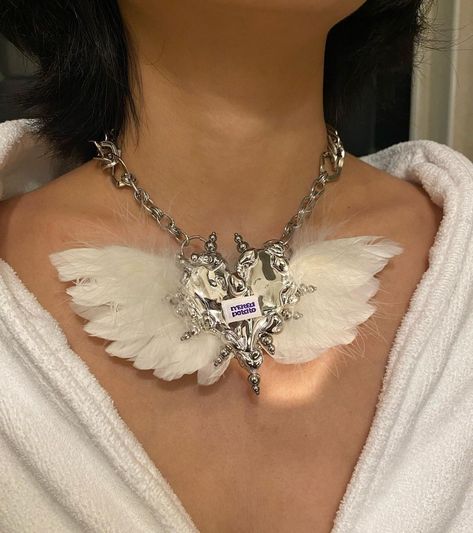 Metal Jewellery, Love W, Jewelry Lookbook, Funky Jewelry, Jewelry Inspo, Piercing Jewelry, Angel Wings, Metal Jewelry, Statement Jewelry