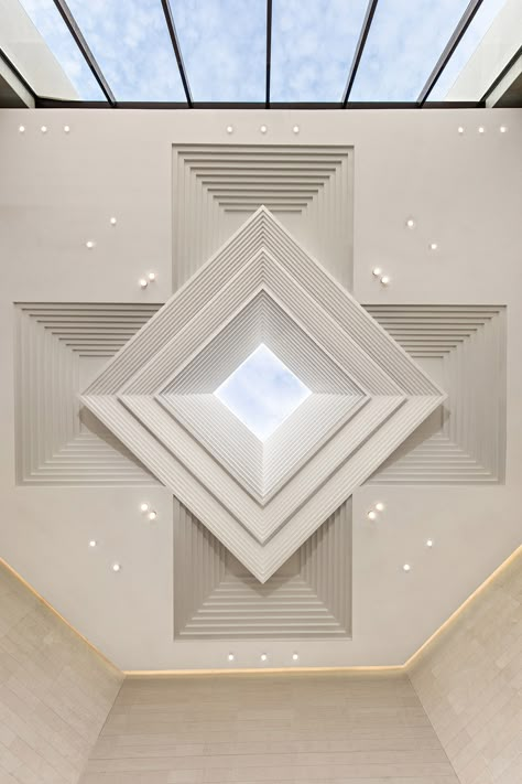 Lobby Ceiling Design Modern, Lobby Ceiling Design, Matrix Design, Luxury Ceiling Design, International Interior Design, Pop Ceiling, Interior Ceiling Design, Pop False Ceiling Design, Pop Ceiling Design