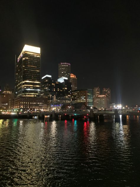 Boston Night Aesthetic, Boston At Night, Boston Wallpaper, Boston Nightlife, Boston Night, Boston Neighborhoods, Boston Vacation, New York Wallpaper, Dartmouth College