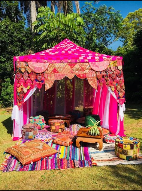 Psych Party, Festival Crafts, Circus Tents, Boho Tent, Garden Event, Summer Market, Camping Vibes, Backyard Seating, Camping Aesthetic