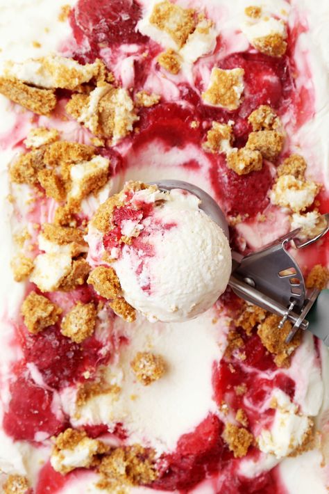 No-Churn Strawberry Cheesecake Ice Cream - The Candid Appetite Strawberry Cheesecake Ice Cream Recipe, Cream Cheese Ice Cream, Cheesecake Ice Cream Recipe, Fancy Ice Cream, Strawberry Cheesecake Ice Cream, Cheese Ice Cream, Fancy Ice, Homemade Strawberry Sauce, Ice Cream Containers