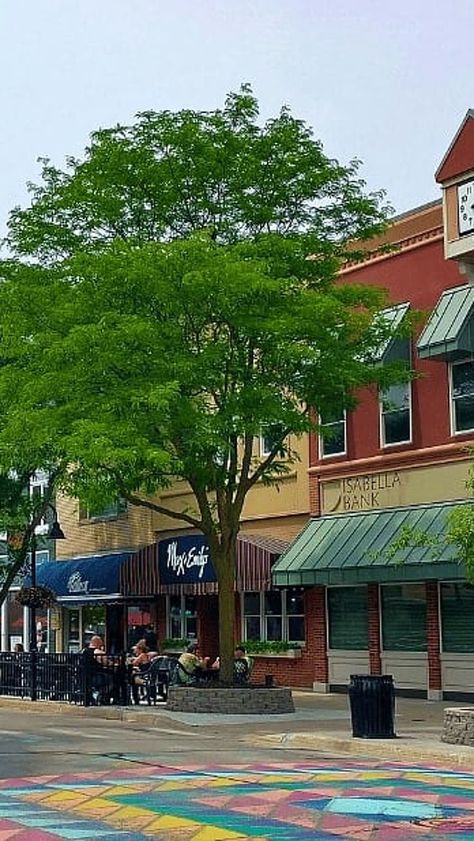 Downtown Mt. Pleasant | photo via Leah Tennant Indoor Things To Do, Central Michigan University, Discovery Museum, Indian Reservation, Michigan University, College Town, Casino Resort, Mountain Town, University Campus