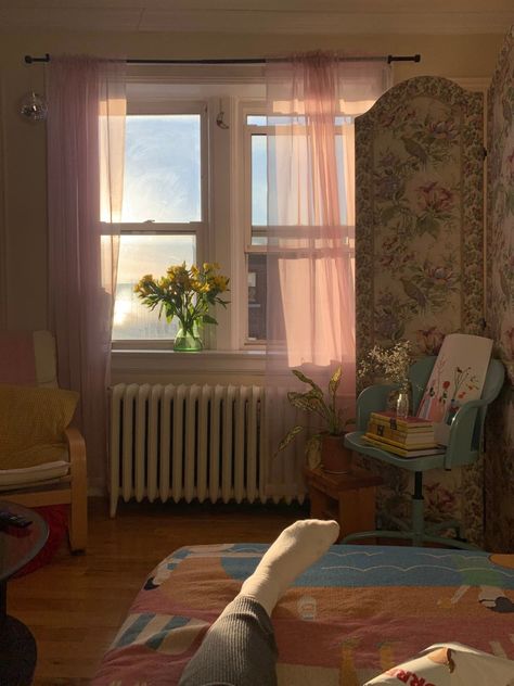 Sheer Curtains Bedroom, Summer Bedroom, Cute Curtains, Pink Curtains, Curtain Ideas, Curtain Designs, Bedroom Aesthetic, Aesthetic Bedroom, Curtains Bedroom