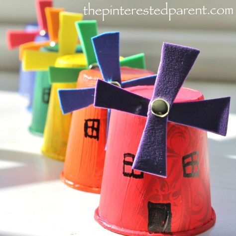 Paper Cup Windmill Craft - A cute & easy craft for kids with spinning windmill blades - Dixie cup craft Dixie Cup Crafts, Windmill Craft, Windmill Blades, Paper Cup Crafts, Cultural Crafts, Crafts For Teens To Make, Cup Crafts, Crafts For Boys, World Crafts