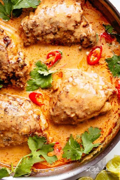 Chicken Satay Marinade, Thai Satay, Sharing Plates, Sauce Satay, Thai Chicken Satay, Chicken Satay Recipe, Satay Recipe, Satay Chicken, Cafe Delites