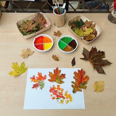 Collage Ideas Eyfs, Autumn Leaf Activities, Autumn Creative Activities Eyfs, Autumn Play Ideas, Autumn Continuous Provision Eyfs, Autumn Ideas Eyfs, Autumn Classroom Display, Eyfs Art Activities Ideas, Autumn Activities Eyfs