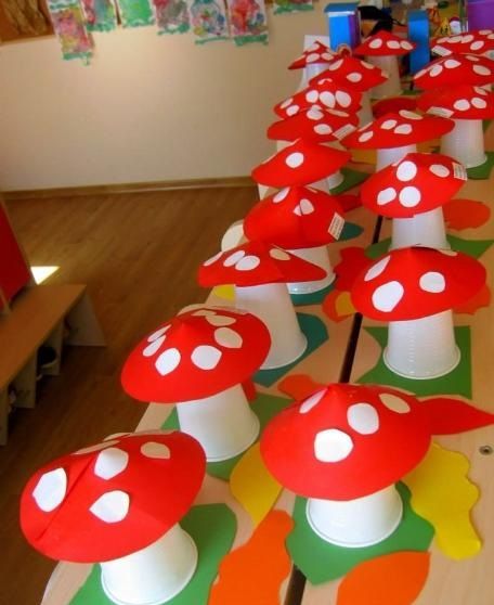 paper-cup-mushroom-craft-idea Paper Cup Crafts, Mushroom Crafts, Worksheets For Preschool, Spring Crafts For Kids, Cup Crafts, Daycare Crafts, Autumn Crafts, Art N Craft, Autumn Activities