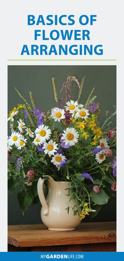 Flower Arrangements From The Garden, How To Do A Floral Arrangement, Basic Flower Arranging Tips, Flower Arranging Tips, Beginner Floral Arrangements, How To Arrange Flowers Bouquets, How To Make Flower Arrangements, How To Arrange Flowers, How To Arrange Flowers In A Vase