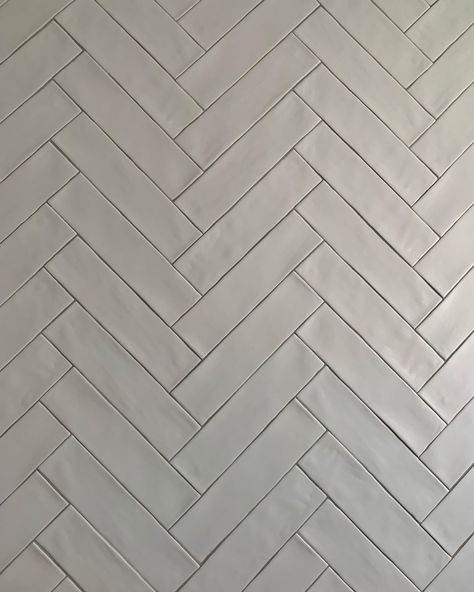 TileCloud on Instagram: “Texture, texture, texture. Herringbone is the perfect way to bring texture into your bathroom. Who is planning on using it?…” Textured Herringbone Backsplash, Backsplash Tile Texture, Harringbone Tile, White Herringbone Wall, White Subway Tile Herringbone, Subway Tile Herringbone, Herringbone Tile Bathroom, Herringbone Subway Tile, Textured Subway