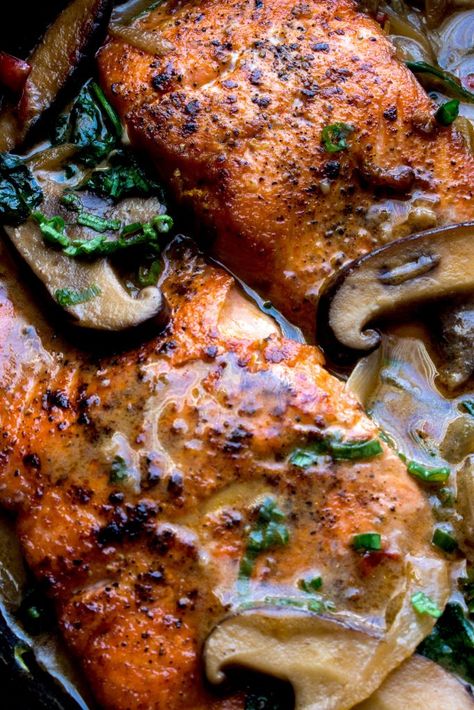 Braised Salmon in Creamy Mushroom Sauce Salmon Mushroom, Oyster Mushroom Recipe, Creamy Salmon, Lemon Garlic Salmon, Mushroom Cream Sauces, Mushroom Recipe, Lemon Salmon, Garlic Salmon, Oyster Mushroom