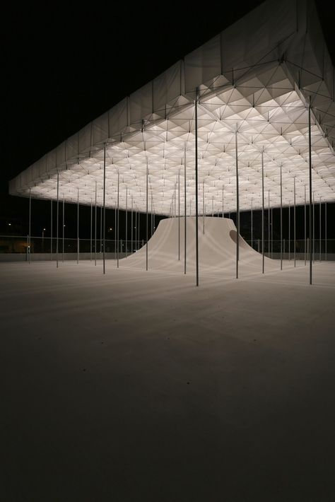 Floating Pavilion, Serpentine Gallery Pavilion, Floating Architecture, Pavilion Architecture, Modern Architecture Interior, Zaha Hadid Architects, Taipei Taiwan, Modern Architecture House, Chinese Architecture