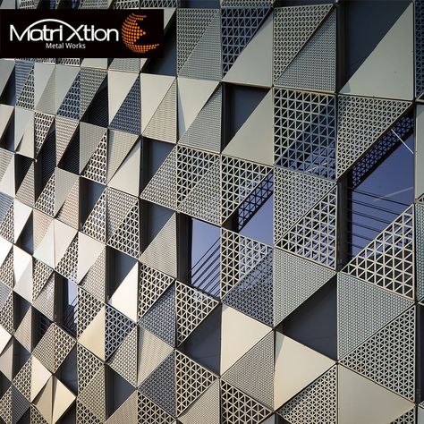 Exterior Metal Solid Aluminum Panel Cladding Design Panels perforation Wall Facade https://m.alibaba.com/product/1600228650434/Exterior-Metal-Solid-Aluminum-Panel-Cladding.html?__sceneInfo={"cacheTime":"1800000","type":"appDetailShare"} Aluminum Cladding, Facade Pattern, Aluminium Cladding, Metal Facade, Facade Architecture Design, Facade Cladding, South Of Spain, Building Facade, Architecture Old