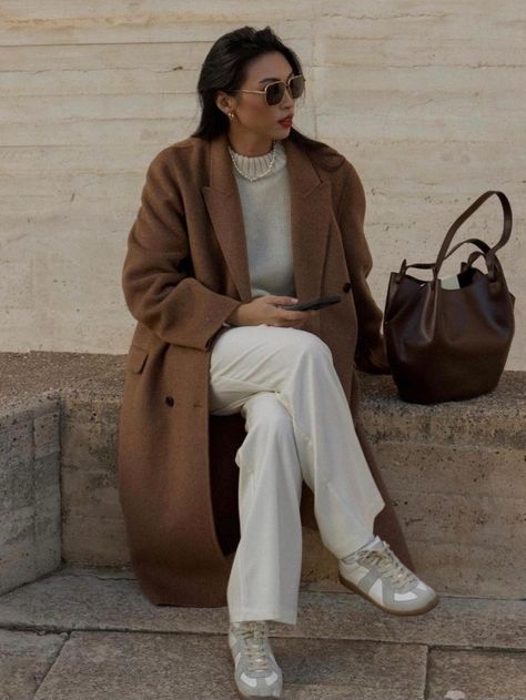 Brown Overcoat Outfit Women, Winter Cosy Outfit, Brown Coat Outfits, Brown Wool Coat Outfit, Winter Outfit Coat, Brown Coat Outfit, Coat Ootd, Wool Coat Outfit, Oversized Winter Coat