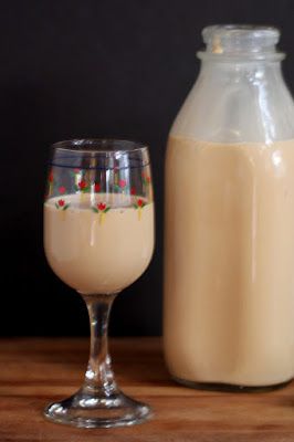 Cookistry: Caramel Bourbon Cream Liqueur Cream Liqueur Recipe, Nutella Liqueur Recipe, Bourbon Cream Recipes, Blueberry Liquor, Caramel Bourbon, Homemade Liqueur Recipes, Liqueur Recipes, Homemade Wine Recipes, Homemade Baileys