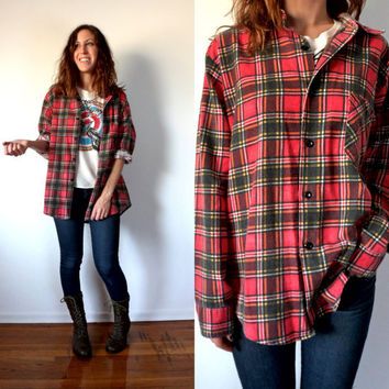 How to Wear Flannel Shirts - 20 Best Flannel Outfit Ideas Red Flannel Shirt Outfit, How To Style Flannel Shirt, Flannel Shirt Outfit Women, How To Style Flannel, How To Wear A Flannel, Styling A Flannel, Flannel Jeans, Flannel Shirt Outfit, How To Wear Flannels