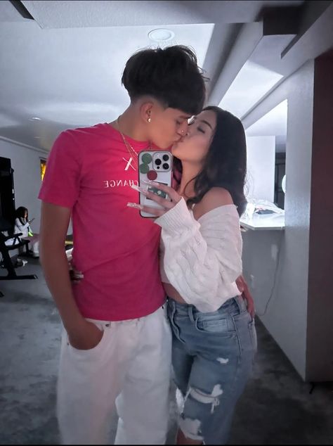 Y2k Cybercore, Couple Goals Teenagers Pictures, Cute Couple Outfits, Couple Goals Teenagers, Cute Relationship Photos, Cute Couple Poses, Cute Couples Photos, Relationship Goals Pictures