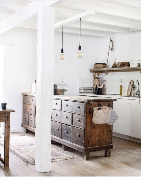 a beautiful light filled kitchen with sleek white cabinets, an open shelf over them, a stained kitchen island and pendant lamps Unfitted Kitchen, Freestanding Kitchen, Kitchen Island Design, Building A New Home, Unique Kitchen, Wooden Kitchen, Kitchen Style, Rustic Kitchen, Country Kitchen