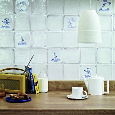 5 Favorites: Classic Delft Tiles in Modern Settings Dutch Tiles, Delft Tiles, Fired Earth, Kitchen Wall Tiles, Blue Tiles, Blue Kitchens, Style Tile, Handmade Tiles, Wall And Floor Tiles